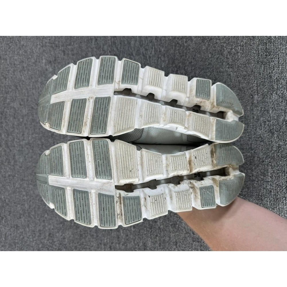 On Cloud Shoes Womens 9 Gray White CloudTec Mesh Running Sneaker Athletic - Picture 12 of 15